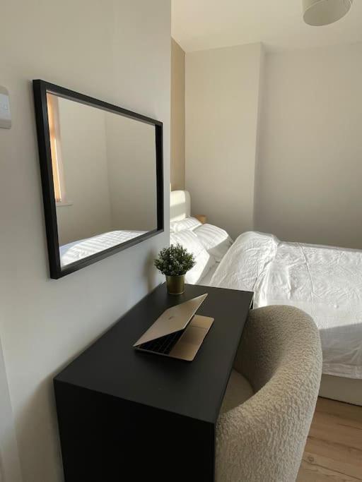 Whole House Modern Two Bedroom In Newcastle - Free Parking Exterior foto